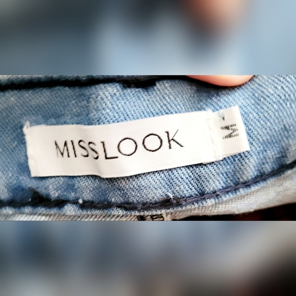 Mislook medium wash distressed cuffed hem denim jean shorts size MEDIUM cool - Picture 5 of 8